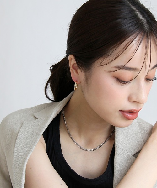 abaskdesign(アバスクデザイン)の「金属アレルギー対応 ミニマムフープステンレスピアス(ピアス(両耳用)・レディース・ゴールド・FREE)」の3枚目の写真