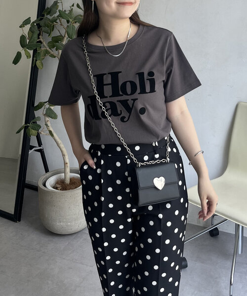 prose verse（プロズヴェール）の「【Holiday】フロッキーロゴTシャツ（Tシャツ/カットソー・レディース・オフホワイト/チャコールグレー・MEDIUM/LARGE）」の17枚目の写真