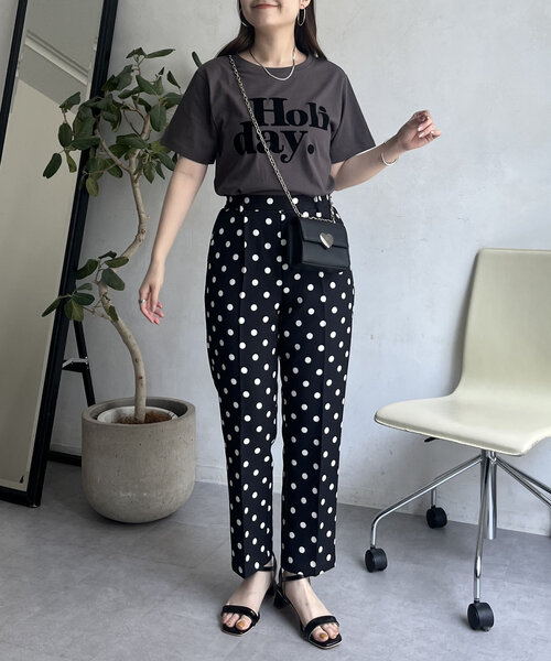 prose verse（プロズヴェール）の「【Holiday】フロッキーロゴTシャツ（Tシャツ/カットソー・レディース・オフホワイト/チャコールグレー・MEDIUM/LARGE）」の13枚目の写真