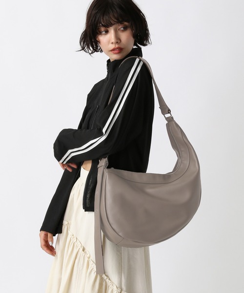 PAGEBOY(ページボーイ)の「ヘンケイBIGショルダー(ショルダーバッグ・レディース・ブラック/ブラウン・FREE)」の6枚目の写真