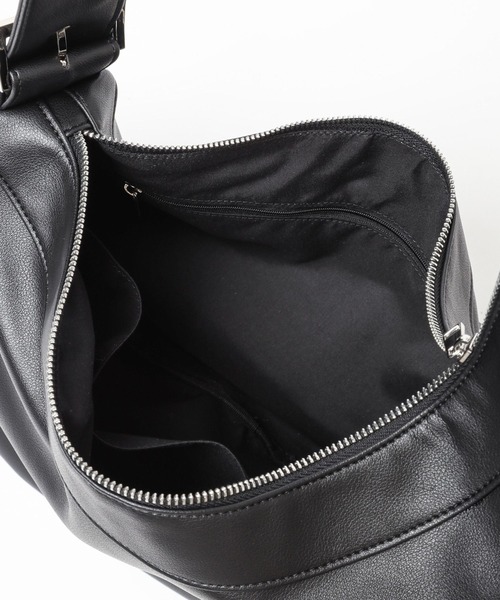PAGEBOY(ページボーイ)の「ヘンケイBIGショルダー(ショルダーバッグ・レディース・ブラック/ブラウン・FREE)」の17枚目の写真