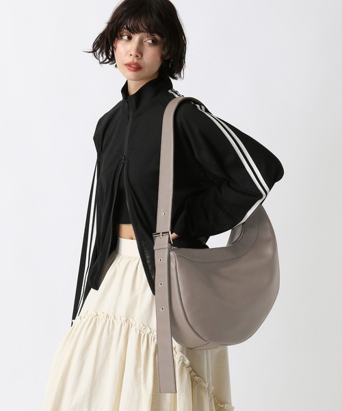 PAGEBOY(ページボーイ)の「ヘンケイBIGショルダー(ショルダーバッグ・レディース・ブラック/ブラウン・FREE)」の9枚目の写真