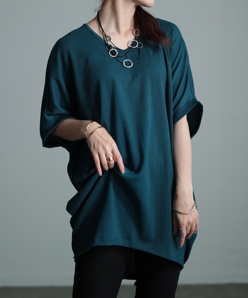 Sawa a la mode（サワアラモード）の「立体生地シボ風ドルマンチュニック（Tシャツ/カットソー・レディース・ネイビー/ブラック/ホワイト/グリーン・FREE）」の3枚目の写真