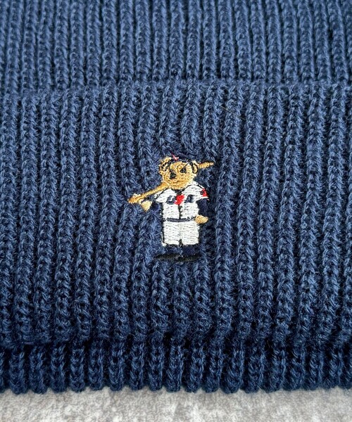 fredy emue(フレディエミュ)の「Roster Bear刺しゅうワッチ(ニットキャップ/ビーニー・レディース・ネイビー/アイボリー/ブラック・FREE)」の8枚目の写真