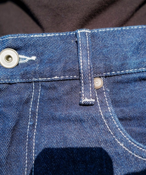 roial（ロイアル）の「DENIM/ROAIL(ロイアル) ヴィンテージウォッシュ加工リラックスシルエットデニム・ジーンズ（デニムパンツ・メンズ・ライトインディゴブルー/ダークインディゴブルー・32inch/34inch/30inch）」の11枚目の写真