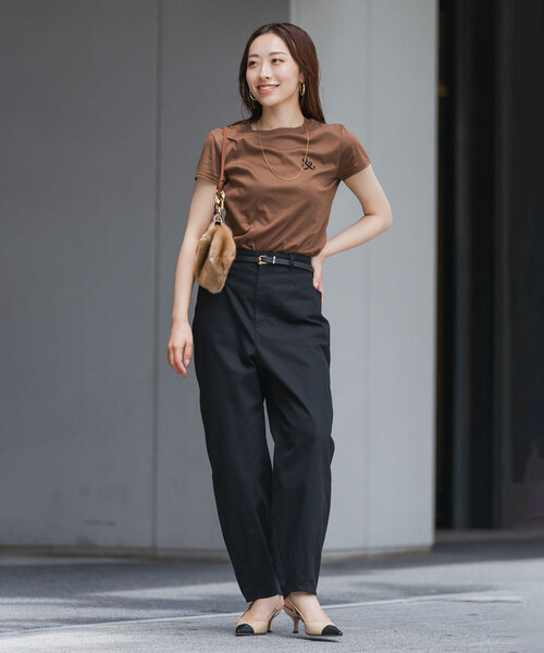 Noble（ノーブル）の「《追加》カーブシルエットパンツ（チノパンツ・レディース・ブラック/ベージュ・36/38/40）」の7枚目の写真