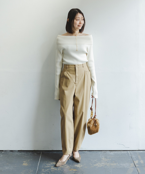 Noble（ノーブル）の「《追加》カーブシルエットパンツ（チノパンツ・レディース・ブラック/ベージュ・36/38/40）」の13枚目の写真