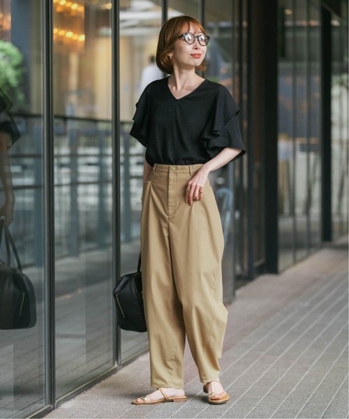 Noble（ノーブル）の「《追加》カーブシルエットパンツ（チノパンツ・レディース・ブラック/ベージュ・36/38/40）」の21枚目の写真