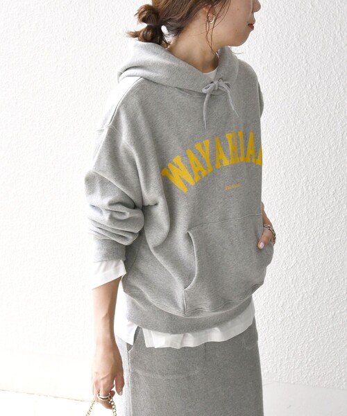SHIPS any(シップス エニィ)の「【SHIPS any別注】THE KNiTS: カレッジ ロゴ フーディ パーカー 25SS(パーカー・レディース・グレー/ホワイト/ナチュラル・ONE SIZE)」の4枚目の写真
