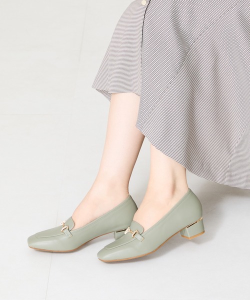 WA ORiental TRaffic（ダブルエーオリエンタルトラフィック）の「メタリックラインビットヒールローファー 42301（ローファー・レディース・ベージュ/ブラック/グリーン/ブラウン・34/35/36/37/38/39/40/41/42/33/43）」の4枚目の写真