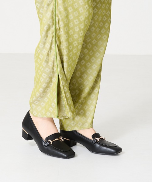 WA ORiental TRaffic（ダブルエーオリエンタルトラフィック）の「メタリックラインビットヒールローファー 42301（ローファー・レディース・ベージュ/ブラック/グリーン/ブラウン・34/35/36/37/38/39/40/41/42/33/43）」の16枚目の写真