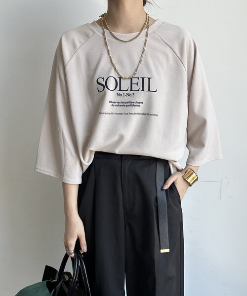 DouDou（ドゥドゥ）の「SOLEILジョーゼットロゴTEE（Tシャツ/カットソー・レディース・チャコールグレー/ホワイト/ベージュ・FREE）」の7枚目の写真