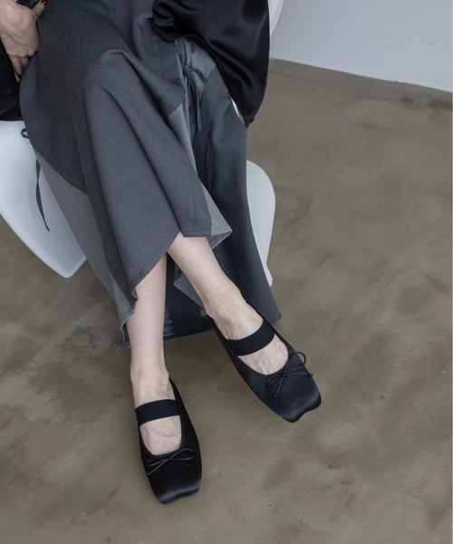 VACANCY（ヴァカンシー）の「スクエアバレーミュール（バレエシューズ・レディース・ベージュ/ブラック・LARGE/MEDIUM）」の6枚目の写真