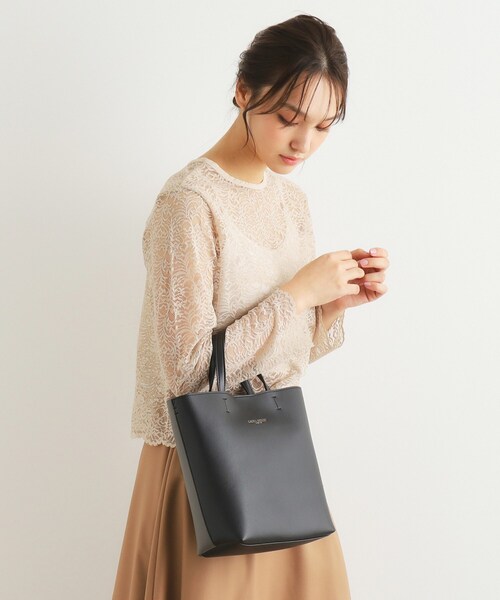 LAURA ASHLEY(ローラアシュレイ) ベロアドレス　ブラック　前スリット 縦型レザートート（トートバッグ） | LAURA ASHLEY（ローラ