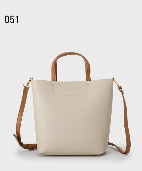 LAURA ASHLEY（ローラアシュレイ）の「【ショルダーストラップ付／合成皮革】縦型トートバッグ（トートバッグ・レディース・グリーン/ブラック/ライトベージュ/キャメル・00）」の16枚目の写真