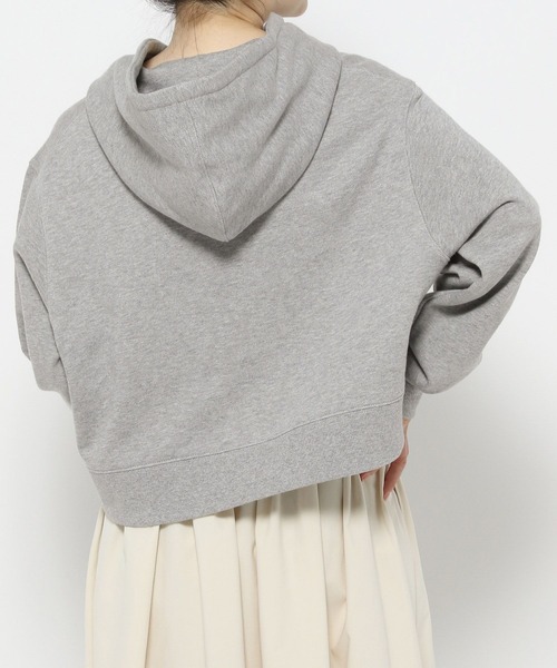 GLOBAL WORK（グローバルワーク）の「高山直子さんコラボ/ショートフーディー/EiiS/133551（パーカー・レディース・ブラック/グレー/オフホワイト・SMALL/X-SMALL）」の7枚目の写真