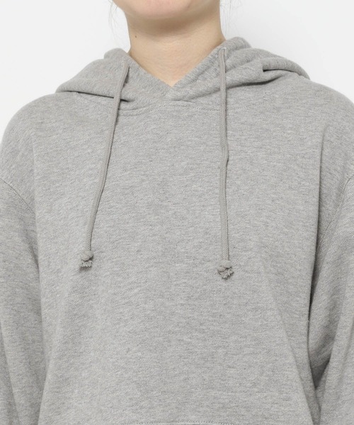 GLOBAL WORK（グローバルワーク）の「高山直子さんコラボ/ショートフーディー/EiiS/133551（パーカー・レディース・ブラック/グレー/オフホワイト・SMALL/X-SMALL）」の11枚目の写真