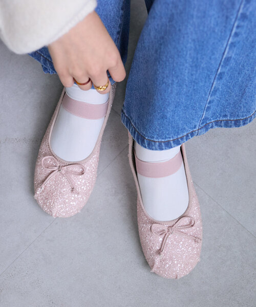 w closet（ダブルクローゼット）の「【５色展開】アソートバレエシューズ（パンプス・レディース・シルバー/ブラック/ブラック系その他2/ブラウン/ピンク・LARGE/MEDIUM）」の4枚目の写真