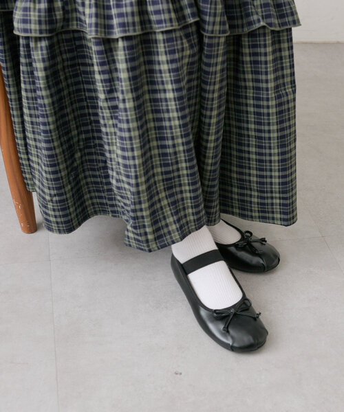 w closet（ダブルクローゼット）の「【５色展開】アソートバレエシューズ（パンプス・レディース・シルバー/ブラック/ブラック系その他2/ブラウン/ピンク・LARGE/MEDIUM）」の8枚目の写真