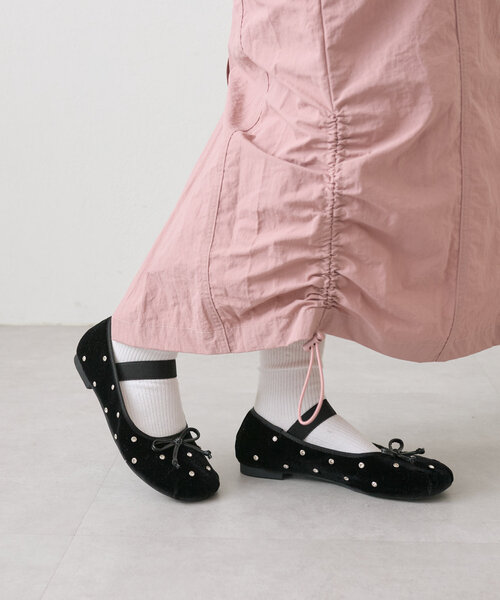 w closet（ダブルクローゼット）の「【５色展開】アソートバレエシューズ（パンプス・レディース・シルバー/ブラック/ブラック系その他2/ブラウン/ピンク・LARGE/MEDIUM）」の17枚目の写真