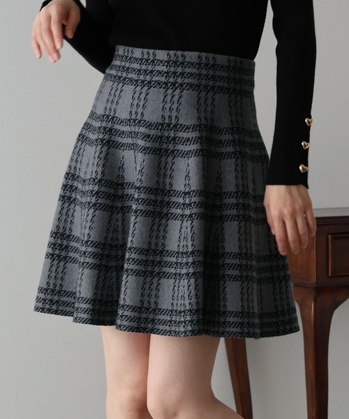 BLUEEAST（ブルーイースト）の「チェックニットミニマーメイドスカート（スカート・レディース・ブラウン/グレー/ベージュ/ブラック・MEDIUM）」の3枚目の写真