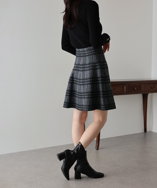 BLUEEAST（ブルーイースト）の「チェックニットミニマーメイドスカート（スカート・レディース・ブラウン/グレー/ベージュ/ブラック・MEDIUM）」の15枚目の写真