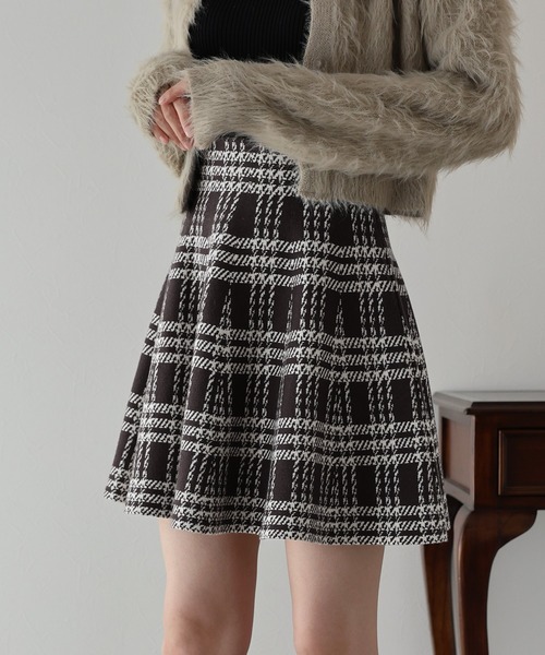 BLUEEAST（ブルーイースト）の「チェックニットミニマーメイドスカート（スカート・レディース・ブラウン/グレー/ベージュ/ブラック・MEDIUM）」の19枚目の写真