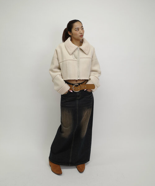 WHO'S WHO gallery(フーズフーギャラリー)の「【WEB限定】リメイクライクコンパクトムートンジャケット(ムートンコート・レディース・チャコールグレー/アイボリー/ブラック・FREE)」の6枚目の写真