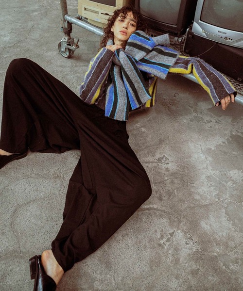 KBF（ケイビーエフ）の「WIDEレッグカーブパンツ（その他パンツ・レディース・オフホワイト/ブラック/ネイビー・ONE）」の5枚目の写真