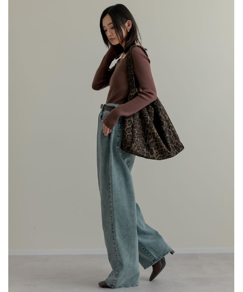 Re:EDIT（リエディ）の「フェイクスエードワンショルダーバッグ（ショルダーバッグ・レディース・ブラック/キャメル/ブラウン/レオパード・FREE）」の21枚目の写真