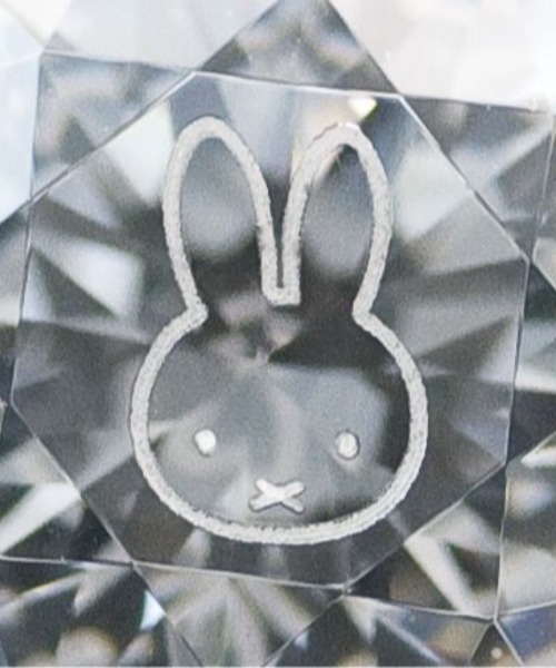 Miffy（ ミッフィー）の「ミッフィーカットフェイスピアス（ピアス（両耳用）・メンズ・マルチ・FREE）」の4枚目の写真