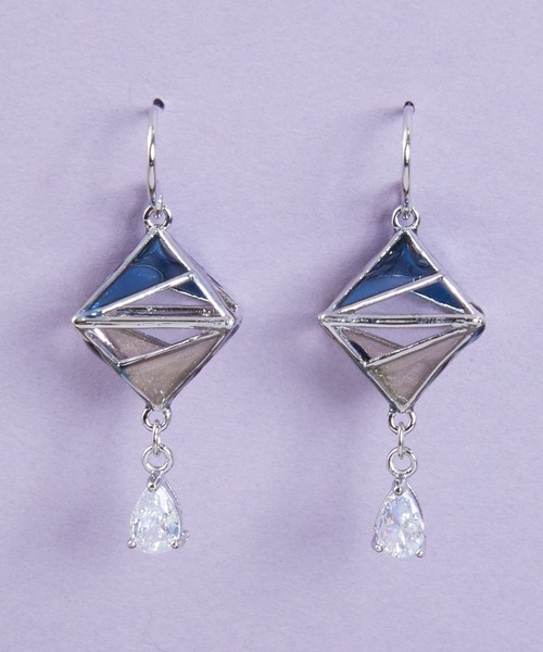 Zoule(ゾーラ)の「Zoule ゾーラ:MOROCCAN モロッカンシリーズ モロッコ triangle トライアングル ピアス(ピアス(両耳用)・レディース・シルバー/ゴールド・FREE)」の2枚目の写真