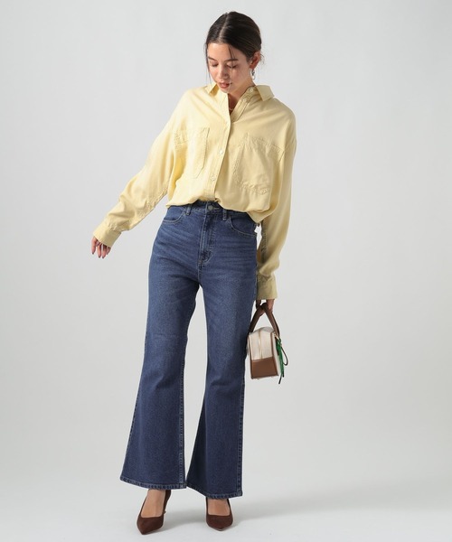 BAYFLOW（ベイフロー）の「[ウエストゴム・もも周りすっきり]ベーシックフレアデニム（デニムパンツ・レディース・サックスブルー/インディゴブルー・SMALL/MEDIUM/LARGE）」の11枚目の写真