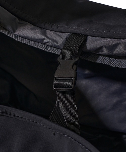 OUTDOOR PRODUCTS（アウトドアプロダクツ）の「【OUTDOOR PRODUCTS / アウトドアプロダクツ】Nylon Messenger Bag / メッセンジャーバック（ショルダーバッグ・レディース・ブラック/グレー・FREE）」の8枚目の写真
