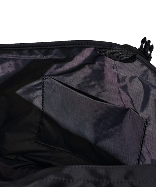 OUTDOOR PRODUCTS（アウトドアプロダクツ）の「【OUTDOOR PRODUCTS / アウトドアプロダクツ】Nylon Messenger Bag / メッセンジャーバック（ショルダーバッグ・レディース・ブラック/グレー・FREE）」の7枚目の写真