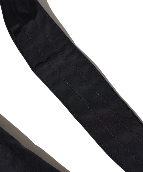 OUTDOOR PRODUCTS（アウトドアプロダクツ）の「【OUTDOOR PRODUCTS / アウトドアプロダクツ】Nylon Messenger Bag / メッセンジャーバック（ショルダーバッグ・レディース・ブラック/グレー・FREE）」の12枚目の写真