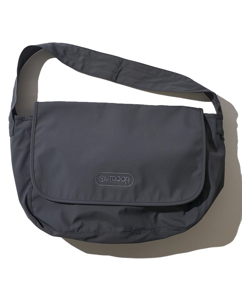 OUTDOOR PRODUCTS（アウトドアプロダクツ）の「【OUTDOOR PRODUCTS / アウトドアプロダクツ】Nylon Messenger Bag / メッセンジャーバック（ショルダーバッグ・レディース・ブラック/グレー・FREE）」の4枚目の写真