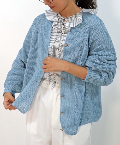 haupia（ハウピア）の「ちょうちょはどこに止まる。【ブローチ付きニット】（カーディガン/ボレロ・レディース・ブラック/サックスブルー/ラベンダー/ベージュ・MEDIUM）」の3枚目の写真