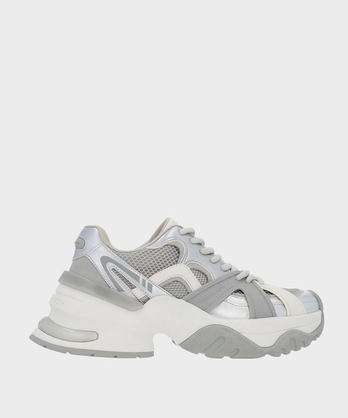 CHARLES & KEITH（チャールズ & キース）の「メッシュ コントラストトリムチャンキースニーカー（スニーカー・レディース・ホワイト/シルバー・25.5cm/25cm/24.5cm/23.5cm/23cm/22.5cm）」の2枚目の写真