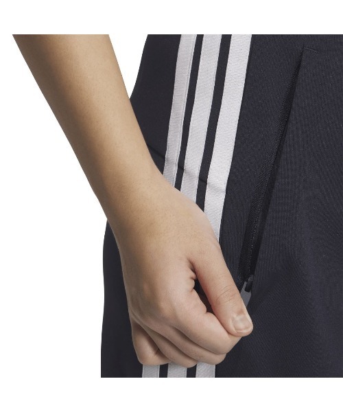 adidas(アディダス)の「アディダス adidas スリーストライプス レギュラーフィット ダブルニット トラックパンツ(その他パンツ・レディース・ブラック×ブラック/ブラック×ホワイト/ブルー系その他・S/M/L/XL)」の12枚目の写真