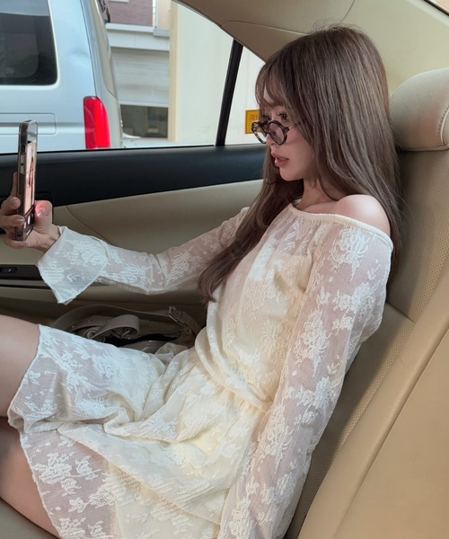 Mejoul（メジュール）の「ワンショル 総レース ウエスト切り替え ミニワンピース（ワンピース・レディース・アイボリー・M/L）」の17枚目の写真