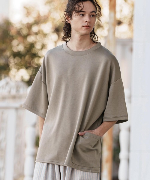 CAMBIO(カンビオ)の「mt9470-ルーズシルエットサイドポケットポンチTシャツ(Tシャツ/カットソー・メンズ・ブラック/ベージュ/ホワイト・S/M/L)」の1枚目の写真