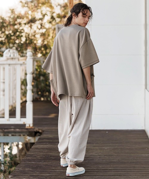 CAMBIO(カンビオ)の「mt9470-ルーズシルエットサイドポケットポンチTシャツ(Tシャツ/カットソー・メンズ・ブラック/ベージュ/ホワイト・S/M/L)」の10枚目の写真