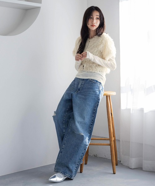 LOWRYS FARM(ローリーズファーム)の「2WAYフリンジフェザー2P 293472(Tシャツ/カットソー・レディース・アイボリー/ブラック/ブルー・FREE)」の4枚目の写真