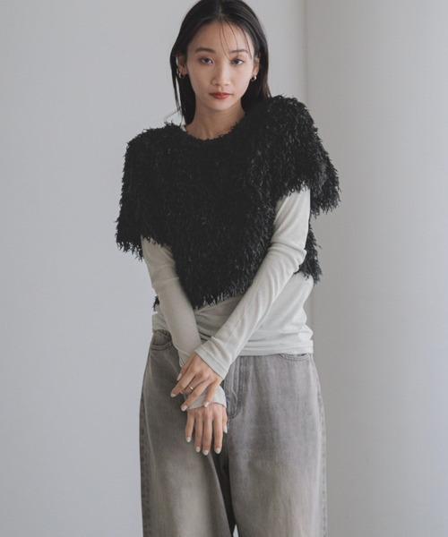 LOWRYS FARM(ローリーズファーム)の「2WAYフリンジフェザー2P 293472(Tシャツ/カットソー・レディース・アイボリー/ブラック/ブルー・FREE)」の11枚目の写真
