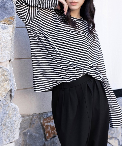 Doux Belle（ドゥーベル）の「ボーダー柄ロング丈Tシャツ（Tシャツ/カットソー・レディース・ネイビー/ブラック/グレー・MEDIUM）」の21枚目の写真