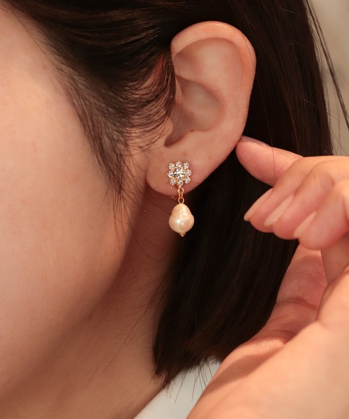 FABLE 忘れな草のハート＆パールイヤリング セール】crystal bijou フラワー&スイングパールイヤリング