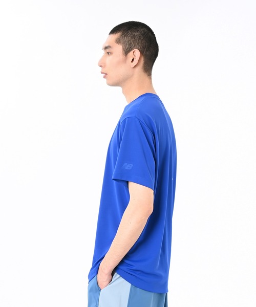 NEW BALANCE(ニューバランス)の「パフォーマンスファンクションTシャツ(Tシャツ/カットソー・メンズ・オフホワイト/ブルー/ローズ/ブラック・SMALL/MEDIUM/LARGE/X-LARGE/XX-LARGE)」の15枚目の写真