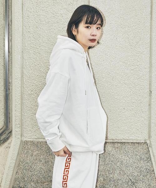 URBAN RESEARCH（アーバンリサーチ）の「551蓬莱×UR　SWEAT HOODIE（パーカー・メンズ・グレー系その他/ブラック/オフホワイト・X-LARGE/LARGE/MEDIUM）」の8枚目の写真