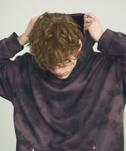 Shoowtime(ショウタイム)の「Marble pattern oversized pullover hoodie / マーブルパターンオーバーサイズプルオーバーパーカー(パーカー・メンズ・ブラック系/ホワイト系/ブラウン系/パープル系・MEDIUM/LARGE/X-LARGE)」の4枚目の写真